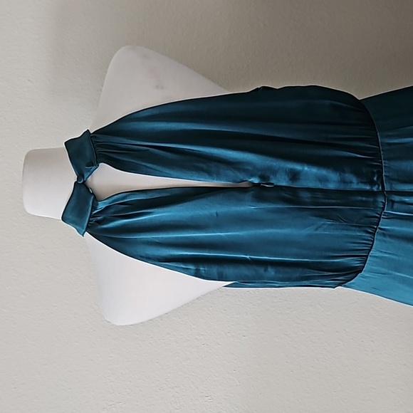 Express Satin Halter Slit Midi Green Cocktail Dress - Picture 4 of 8